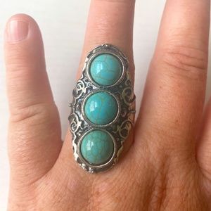Vintage 00s Silver-Plated and Turquoise Ring - Size 8